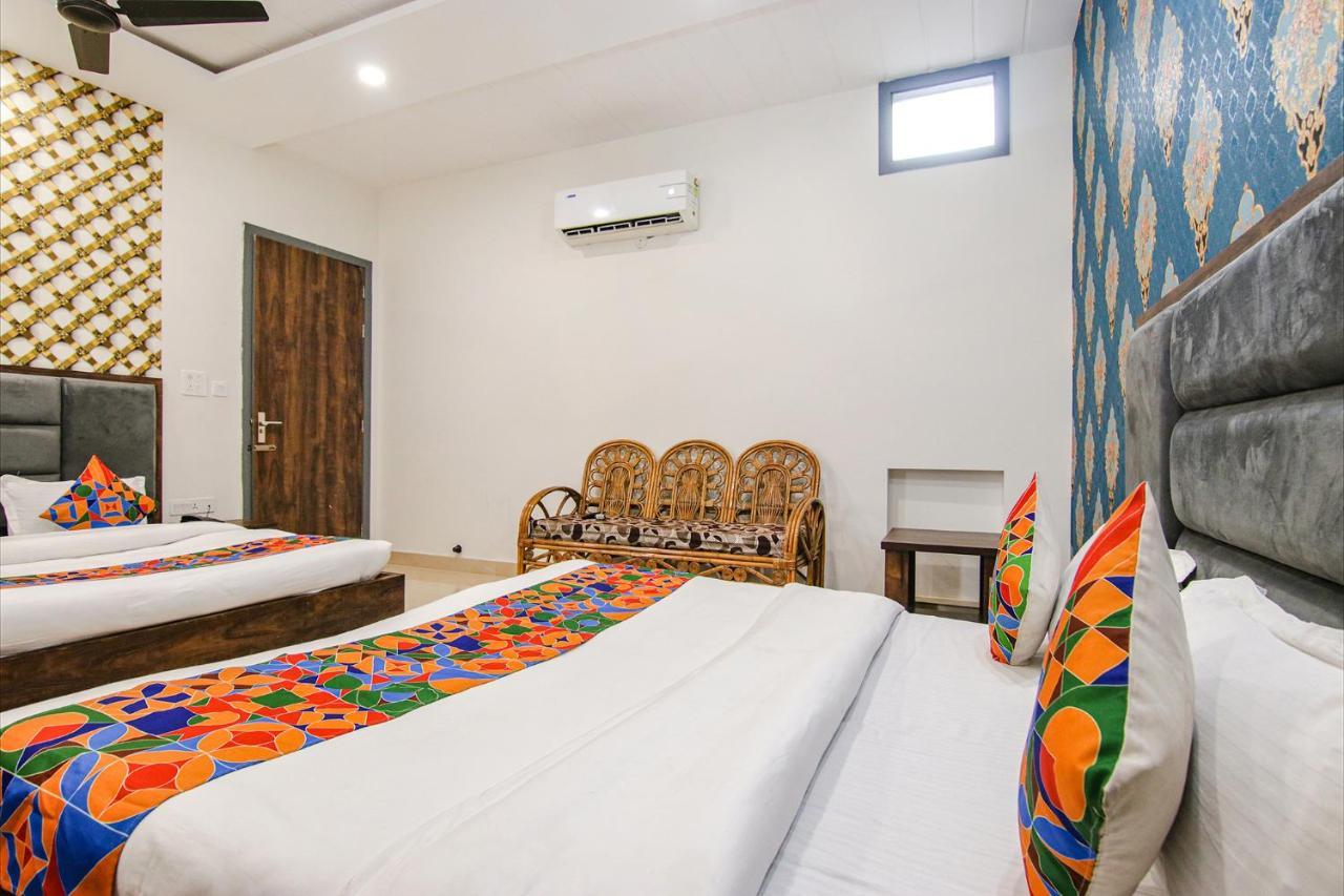 Fabhotel Prime Taj Castle Amritsar Esterno foto
