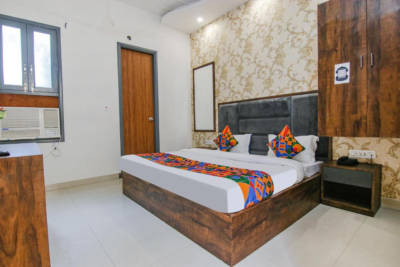 Fabhotel Prime Taj Castle Amritsar Esterno foto