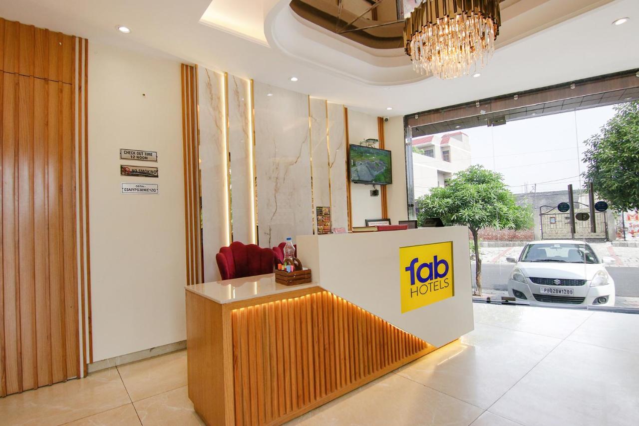 Fabhotel Prime Taj Castle Amritsar Esterno foto
