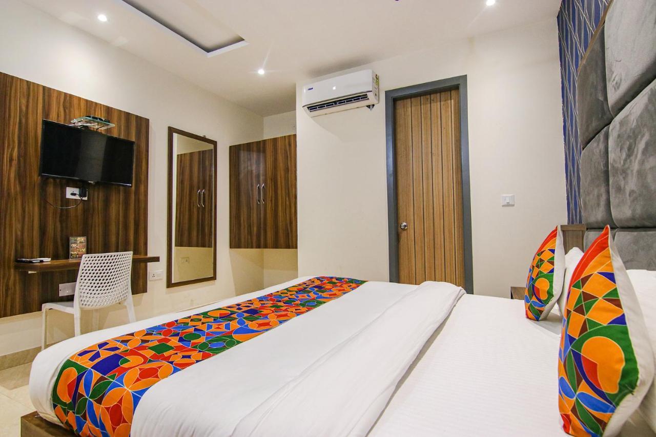 Fabhotel Prime Taj Castle Amritsar Esterno foto
